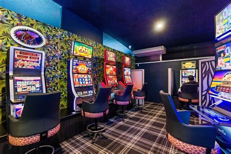 Why are so many pub gaming rooms in Brisbane open long after the bars.